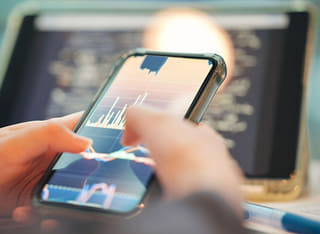Proses penarikan dana dan transfer dana yang transparan sedang ditinjau oleh seorang investor